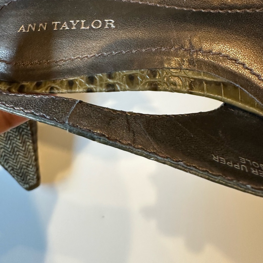 Ann Taylor Women's Snake Skin and Wool Herringbone Heel - Picture 3 of 7